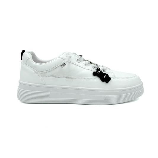 Catchy Imported White Vance Doll Shoes for Women