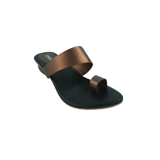 Catchy Gold Heeled Sandals