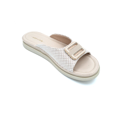 Chic Buckle Accent Slip-On Sandals