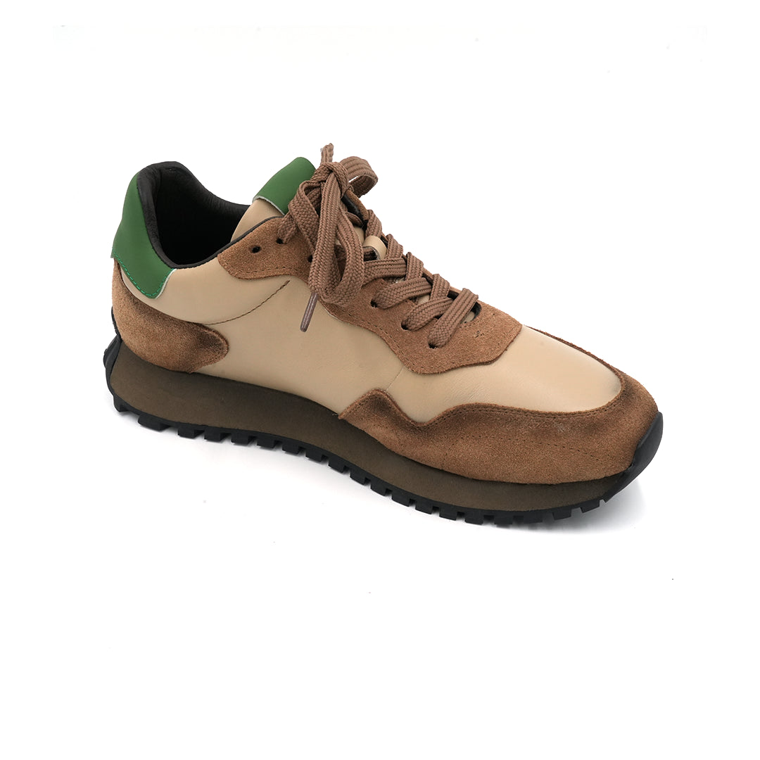 Catchy Low-Top Sneakers for Men