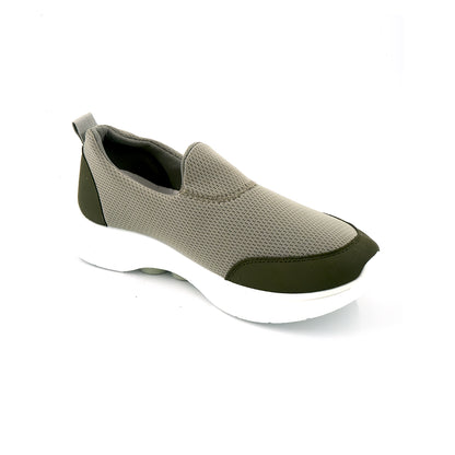 Catchy Skechers Comfit Sneakers for Women's