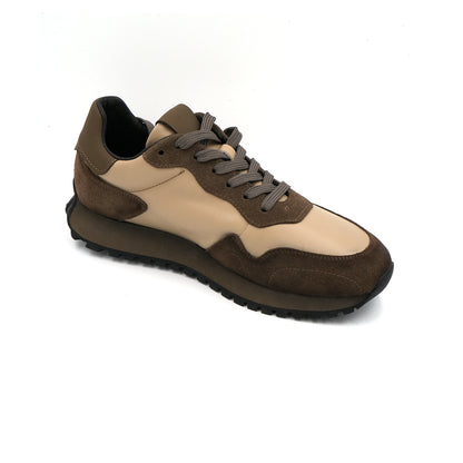 Catchy Low-Top Sneakers for Men