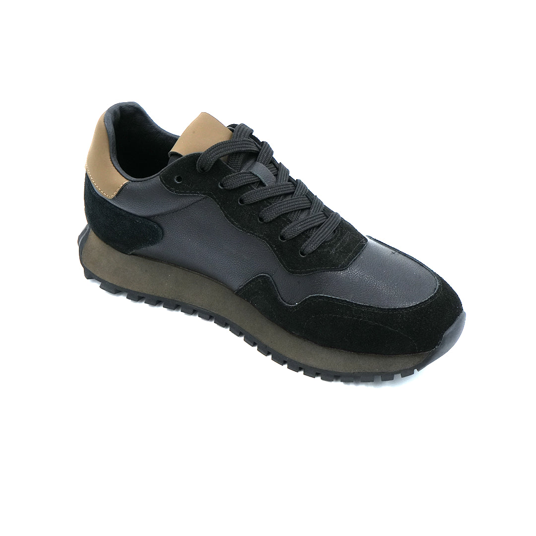 Catchy Low-Top Sneakers for Men