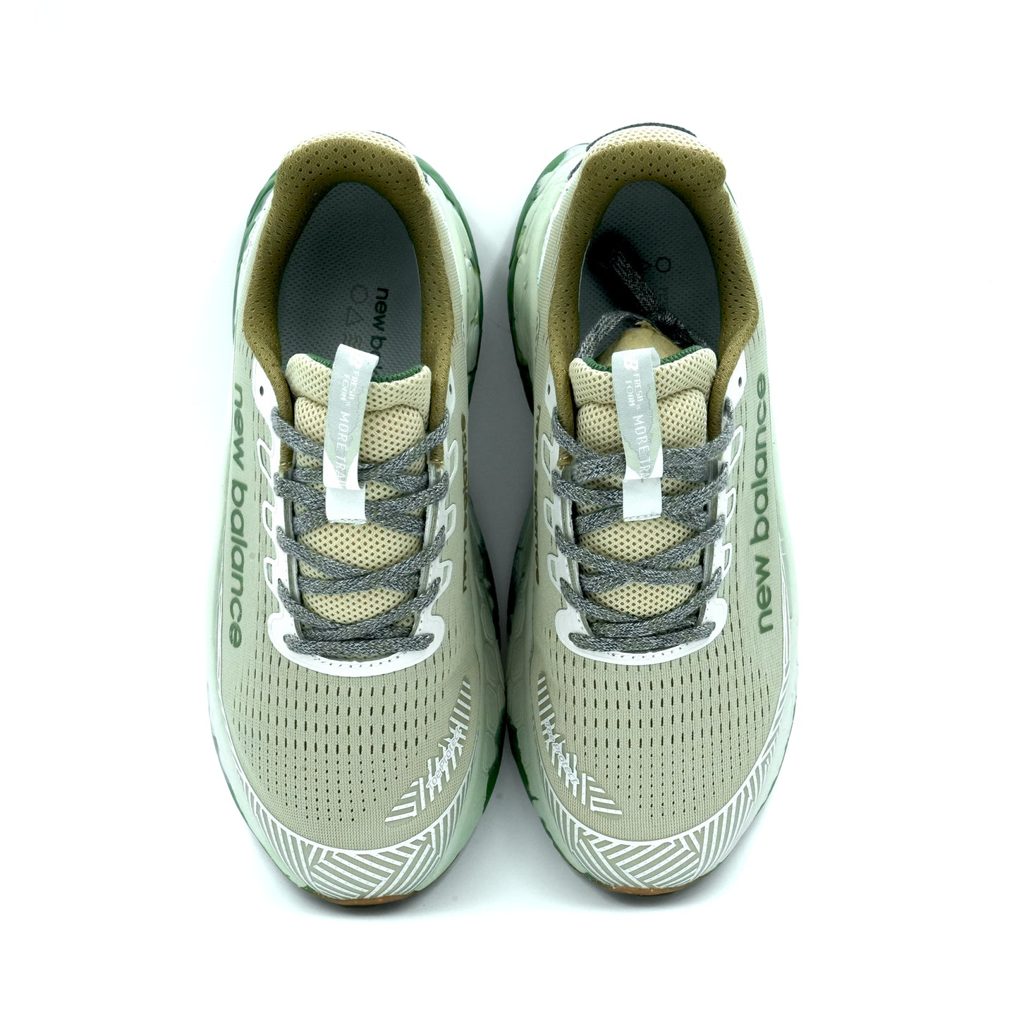 Catchy Imported New Balance Premium Sneakers