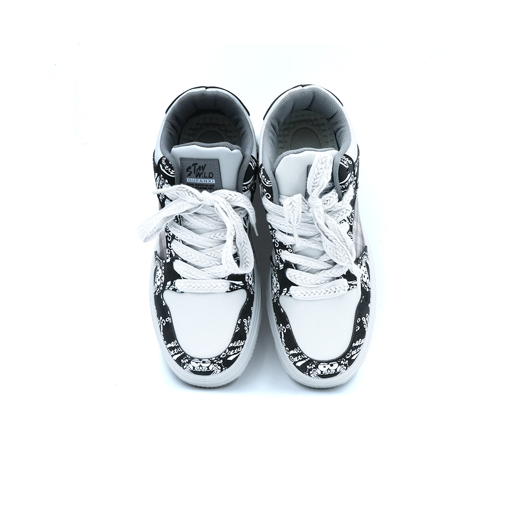 Catchy Men's Lace Up Skate Sneakers