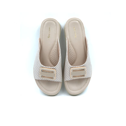 Chic Buckle Accent Slip-On Sandals