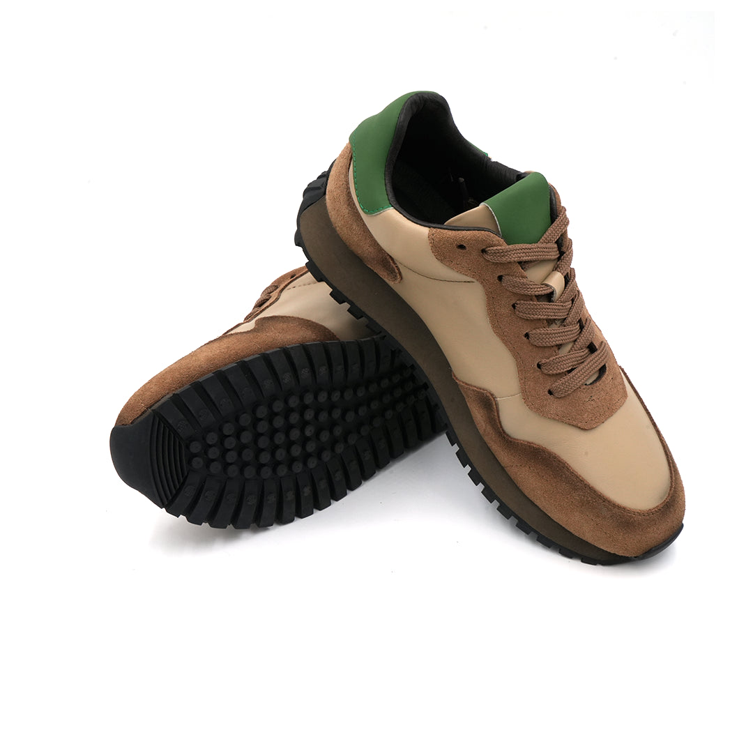 Catchy Low-Top Sneakers for Men