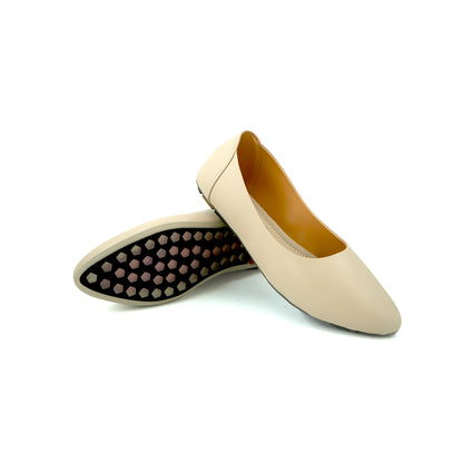 Catchy Ladies Closed Ballerina Pumps