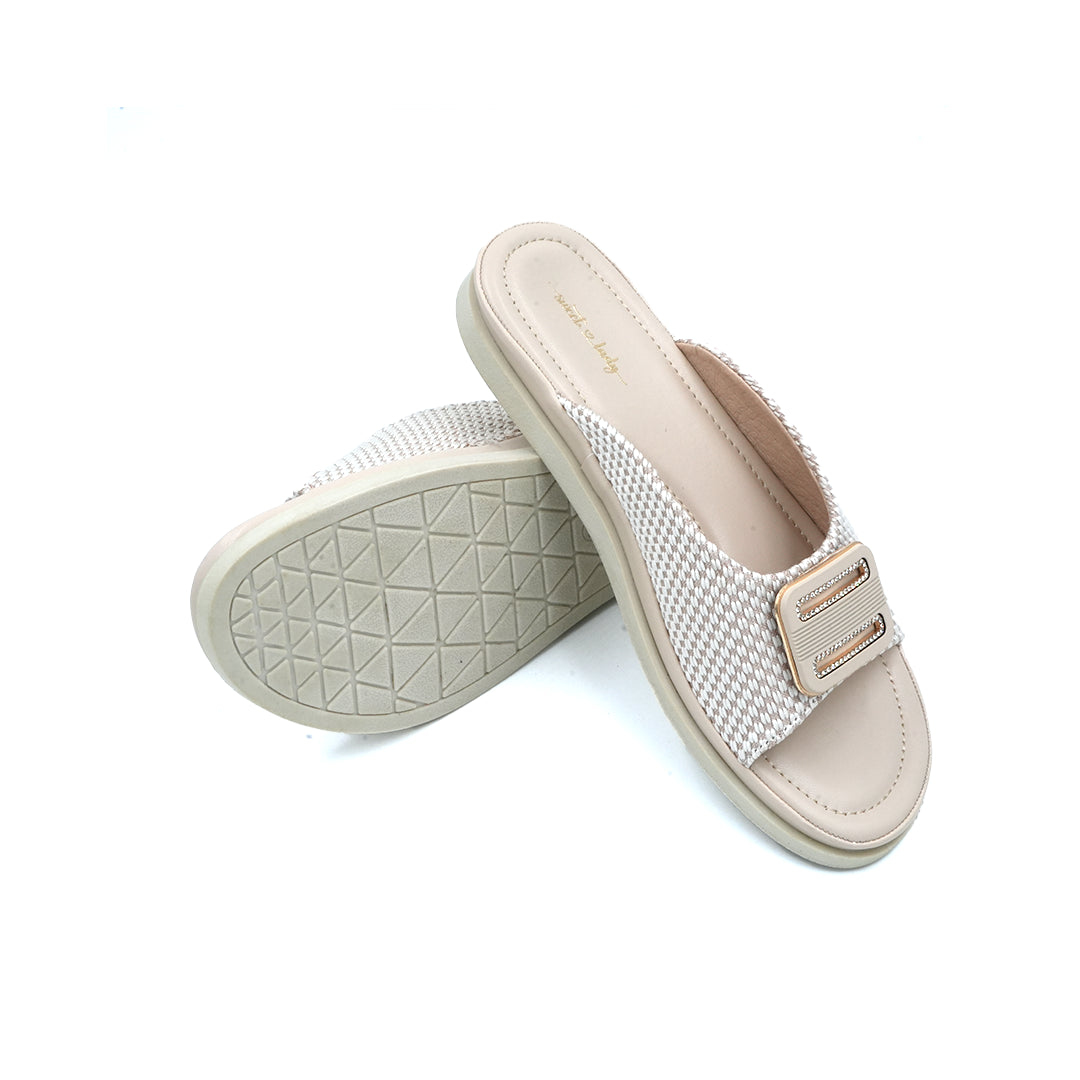 Chic Buckle Accent Slip-On Sandals