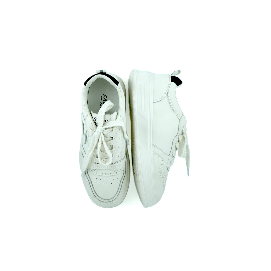 Catchy Women's Round Toe Sneakers